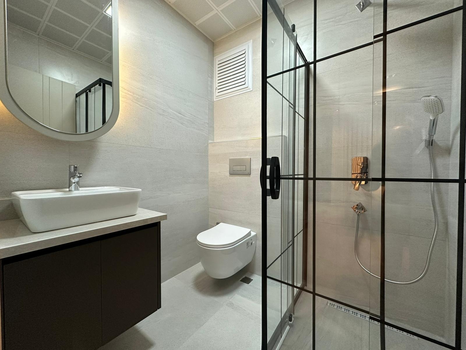 Bathroom · Show apartment photographs