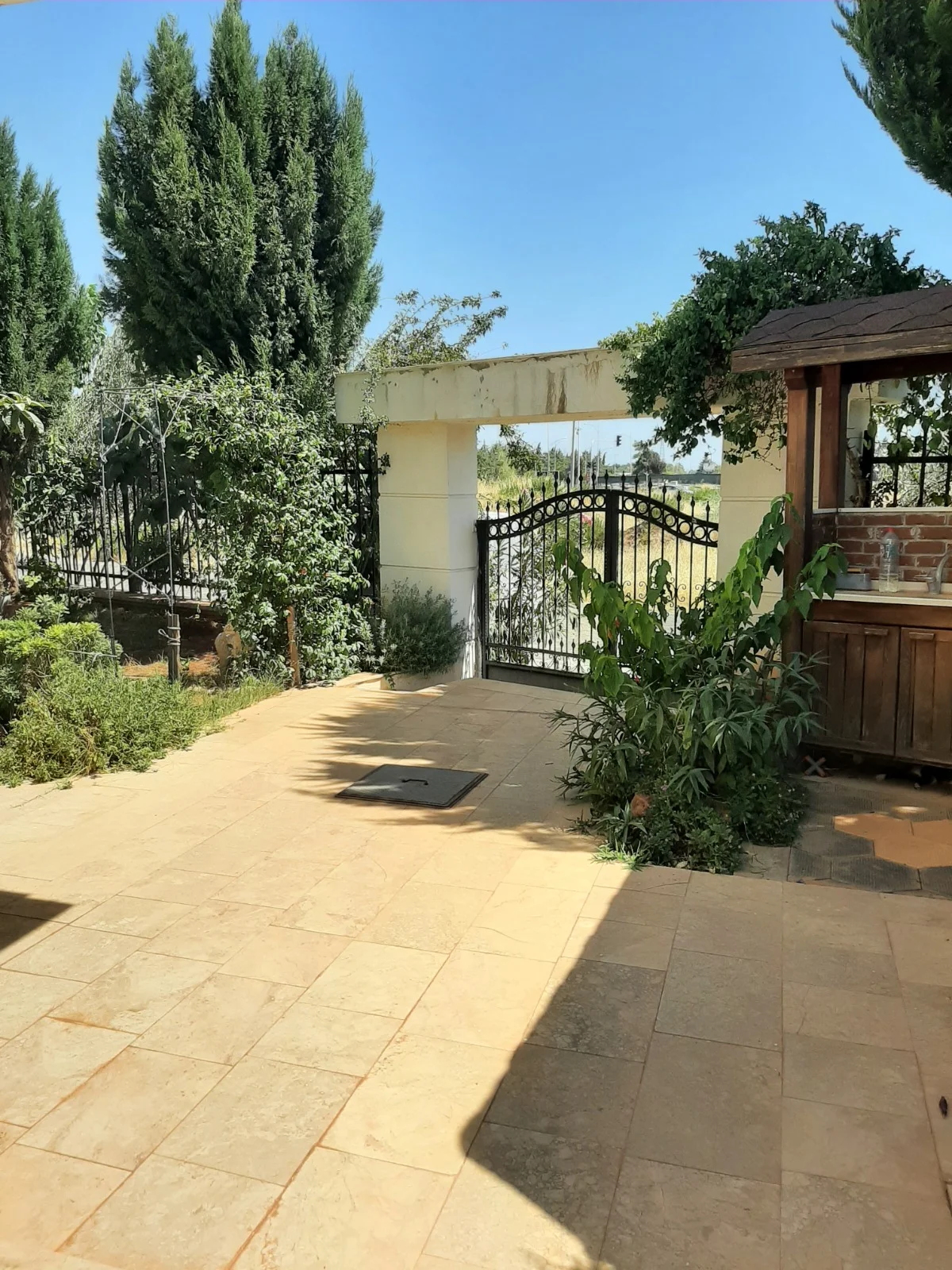 Garden and outdoor space · Current condition